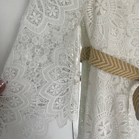 COPY - Zimmermann
Chintz Doily Long
Sleeve High-Low Lace
Dress size 4 in Zimmer… - Picture 7 of 8